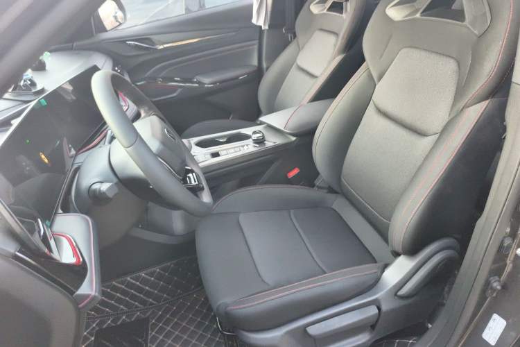 Used CHANGAN X5 PLUS 2024 1.5T DCT Enjoyment Version Left Front Seat