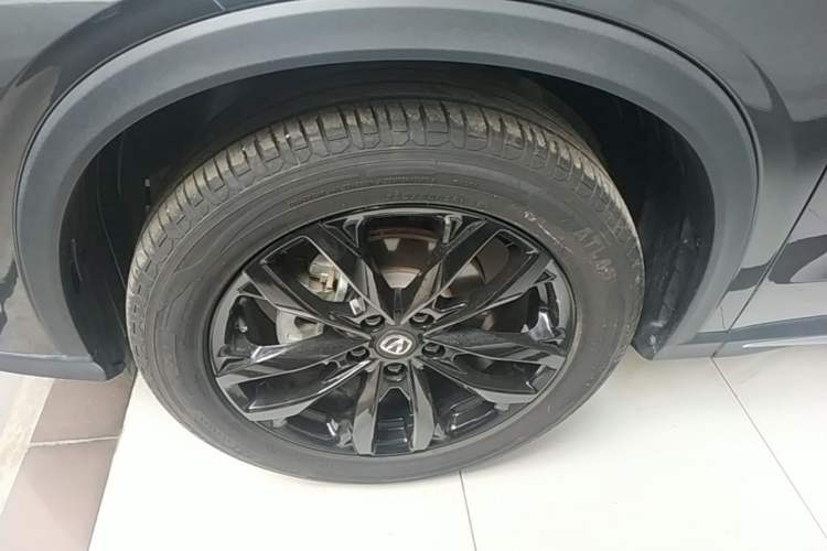 Used CHANGAN X5 PLUS 2024 1.5T DCT Enjoyment Version Left Front Wheel Hub