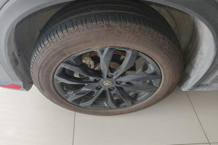 Used CHANGAN X5 PLUS 2024 1.5T DCT Excellence Edition Left Front Wheel Hub