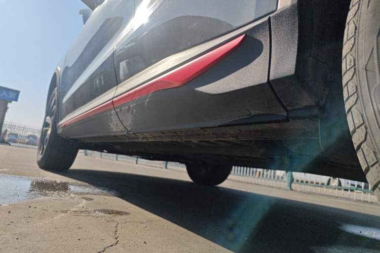 Used CHANGAN X5 PLUS 2024 1.5T DCT ZhiZun Version Left Side Sill
