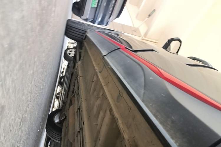 Used CHANGAN X5 PLUS 2024 1.5T DCT Excellence Edition Left Side Sill