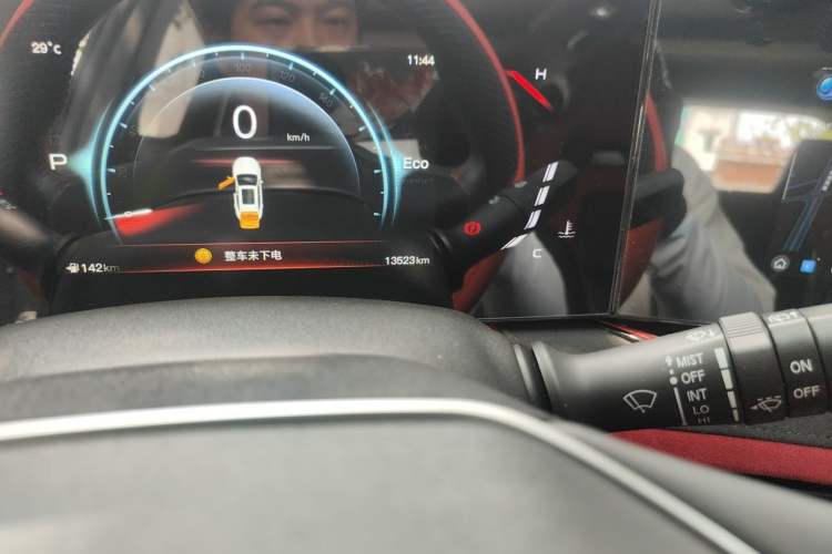 Used CHANGAN X5 PLUS 2024 1.5T DCT Pioneer Edition Odometer Close Up