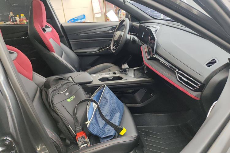 Used CHANGAN X5 PLUS 2024 1.5T DCT ZhiZun Version Right Front Seat