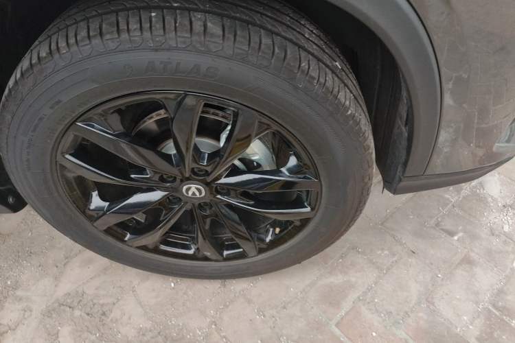 Used CHANGAN X5 PLUS 2024 1.5T DCT Enjoyment Version Right Front Wheel Hub