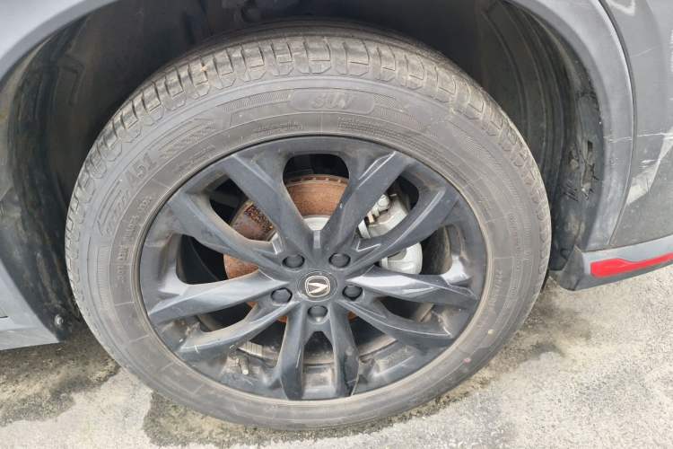 Used CHANGAN X5 PLUS 2024 1.5T DCT Excellence Edition Right Front Wheel Hub