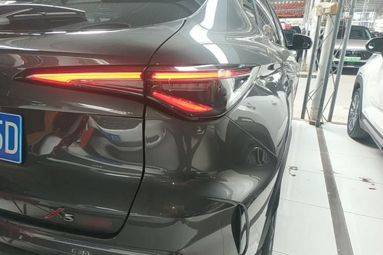 Used CHANGAN X5 PLUS 2024 1.5T DCT Enjoyment Version Right Rear Taillight