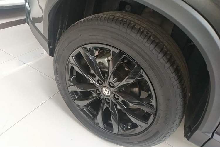 Used CHANGAN X5 PLUS 2024 1.5T DCT Enjoyment Version Right Rear Wheel Hub