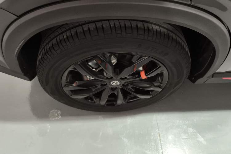 Used CHANGAN X5 PLUS 2024 1.5T DCT Excellence Edition Right Rear Wheel Hub