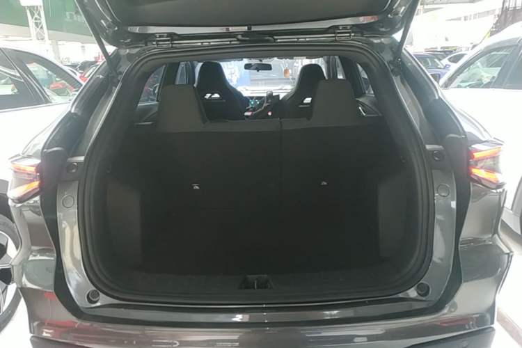 Used CHANGAN X5 PLUS 2024 1.5T DCT Enjoyment Version Trunk