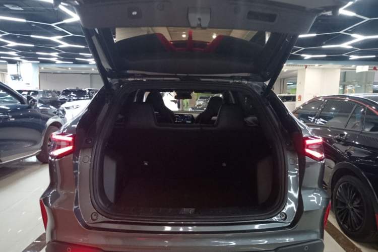 Used CHANGAN X5 PLUS 2024 1.5T DCT Excellence Edition Trunk