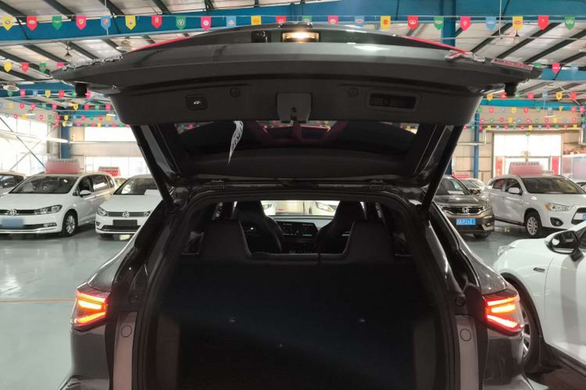 Used CHANGAN X5 PLUS 2024 1.5T DCT Excellence Edition Trunk