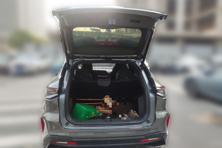 Used CHANGAN X5 PLUS 2024 1.5T DCT Smart Leading Version Trunk