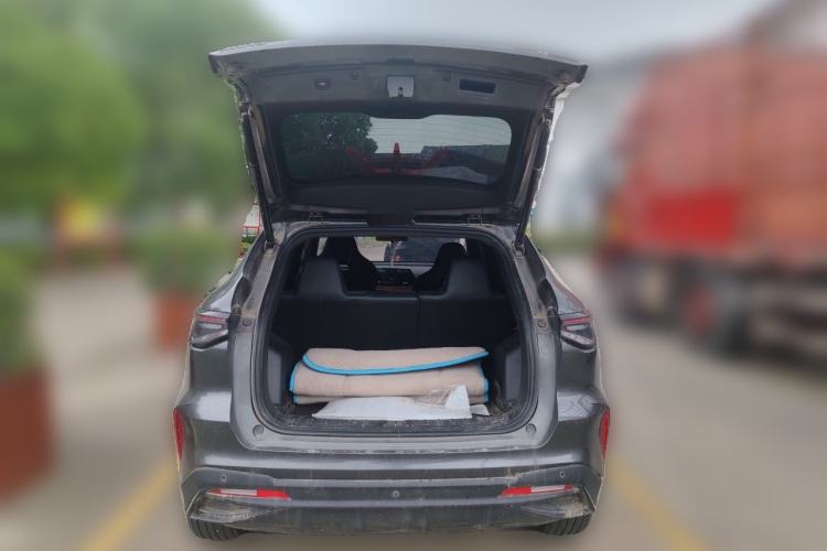 Used CHANGAN X5 PLUS 2024 1.5T DCT Excellence Edition Trunk