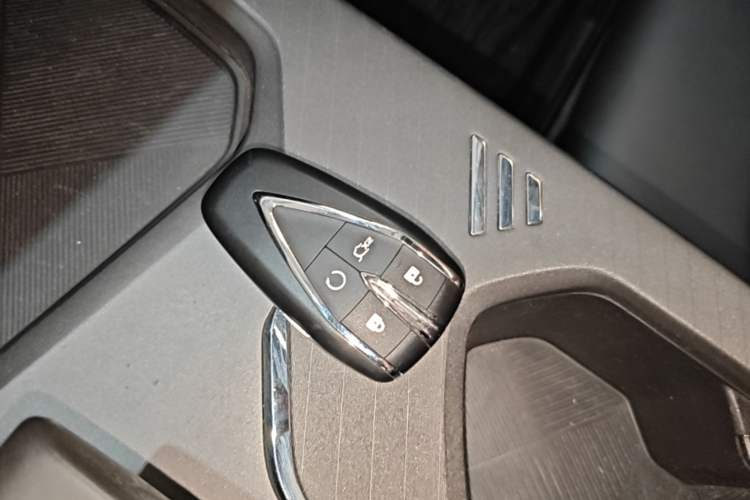 Used CHANGAN X5 PLUS 2024 1.5T DCT Pioneer Edition Vehicle Key