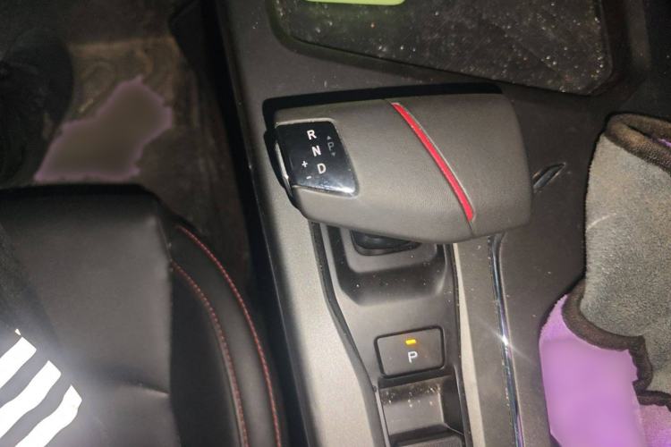 Used CHANGAN X5 PLUS 2024 1.5T DCT Pioneer Edition Gear Lever