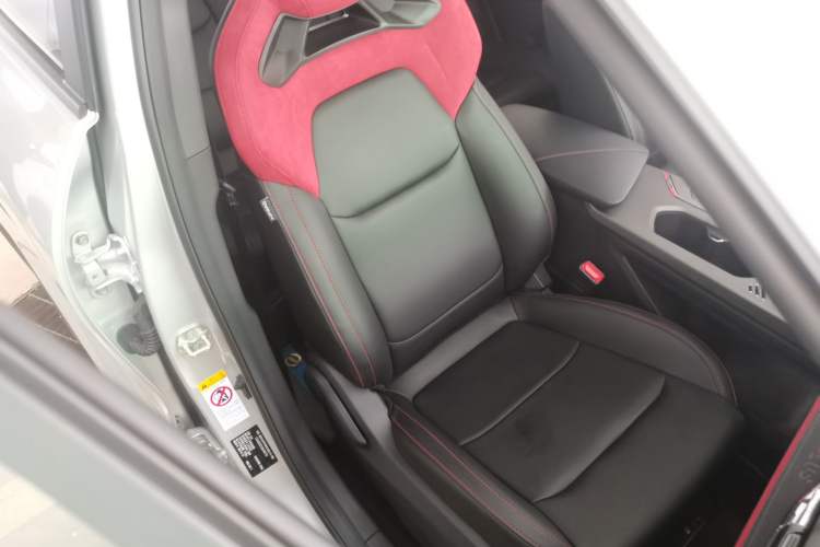 Used CHANGAN X5 PLUS 2024 1.5T DCT ZhiZun Version Right Front Seat