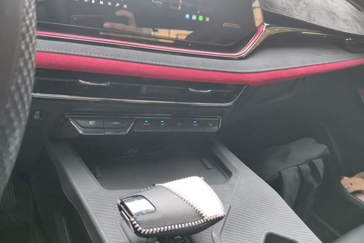 Used CHANGAN X5 PLUS 2024 1.5T DCT Pioneer Edition Audio And AC Panel