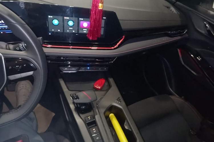 Used CHANGAN X5 PLUS 2024 1.5T DCT Enjoyment Version Audio And AC Panel