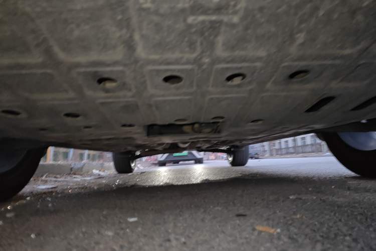Used CHANGAN X5 PLUS 2024 1.5T DCT Pioneer Edition Chassis Front