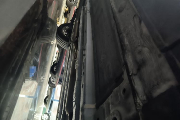 Used CHANGAN X5 PLUS 2024 1.5T DCT ZhiZun Version Chassis Front Right