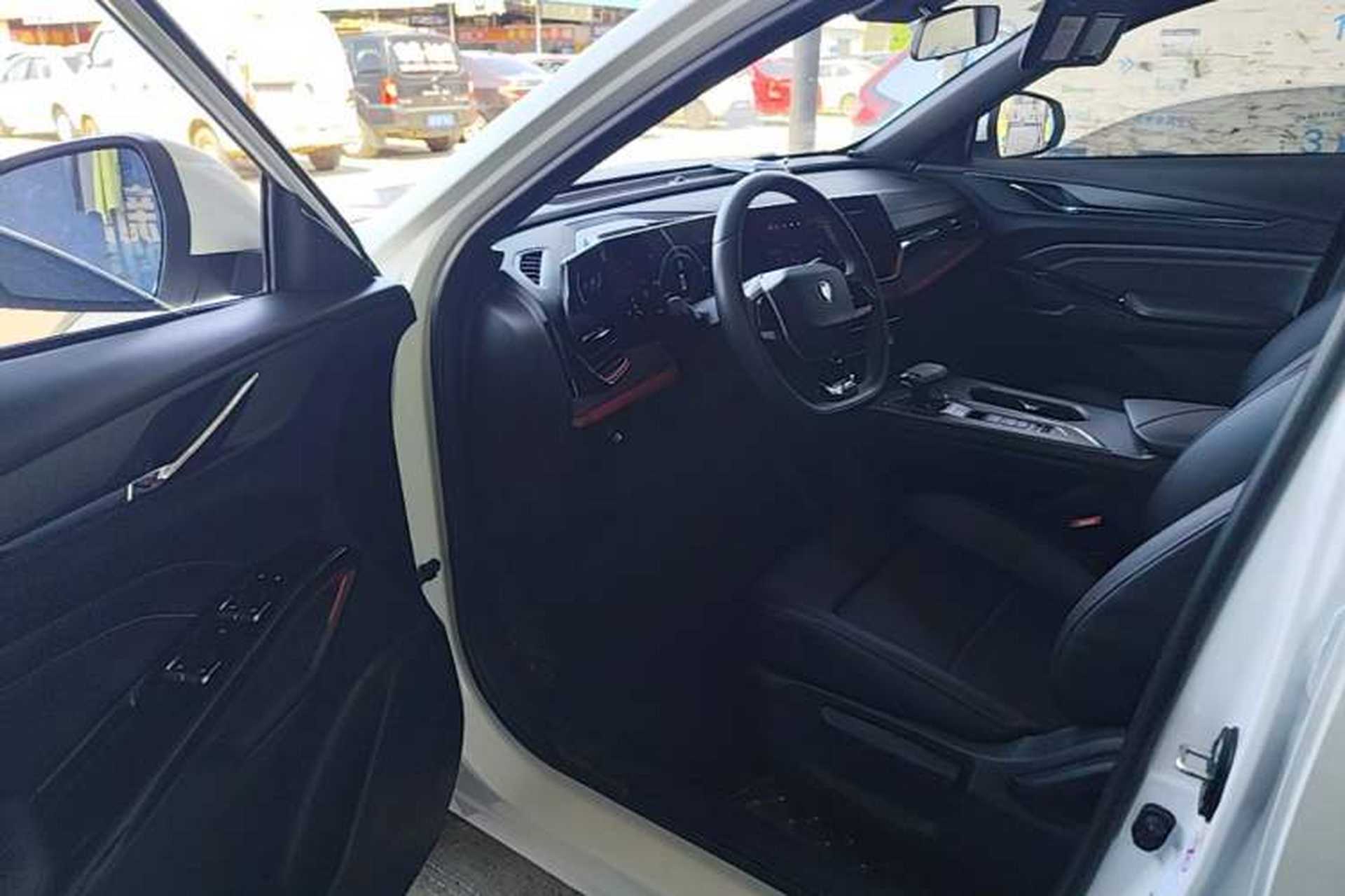 Used CHANGAN X5 PLUS 2024 1.5T DCT Pioneer Edition Driver Seat