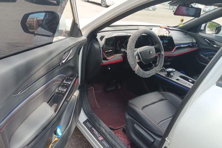 Used CHANGAN X5 PLUS 2024 1.5T DCT Pioneer Edition Driver Seat