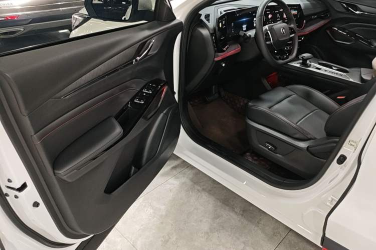 Used CHANGAN X5 PLUS 2024 1.5T DCT Excellence Edition Driver Seat
