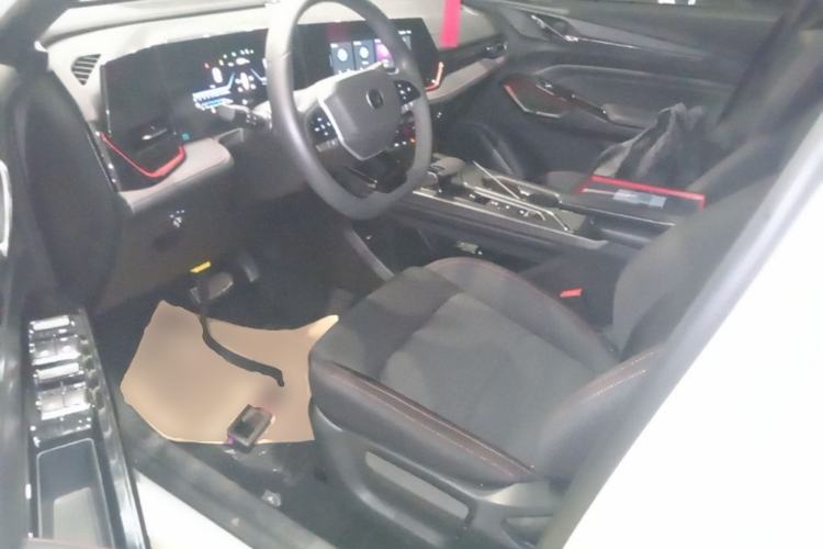 Used CHANGAN X5 PLUS 2024 1.5T DCT Enjoyment Version Driver Seat
