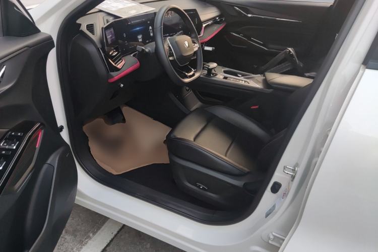 Used CHANGAN X5 PLUS 2024 1.5T DCT ZhiZun Version Driver Seat