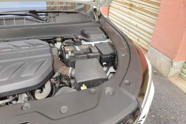 Used CHANGAN X5 PLUS 2024 1.5T DCT Pioneer Edition Engine Bay Left