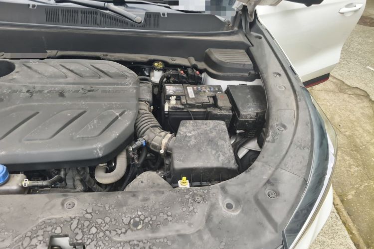 Used CHANGAN X5 PLUS 2024 1.5T DCT Excellence Edition Engine Bay Left