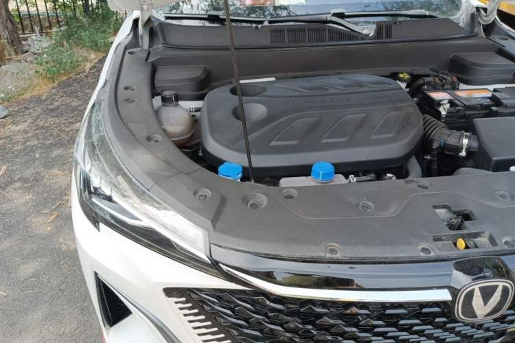 Used CHANGAN X5 PLUS 2024 1.5T DCT Pioneer Edition Engine Bay Right