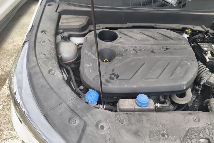 Used CHANGAN X5 PLUS 2024 1.5T DCT Excellence Edition Engine Bay Right
