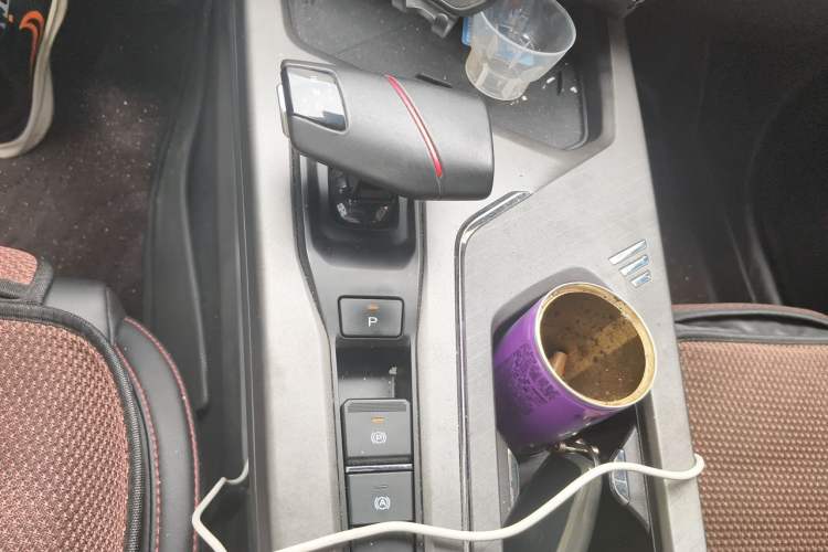 Used CHANGAN X5 PLUS 2024 1.5T DCT Excellence Edition Gear Lever
