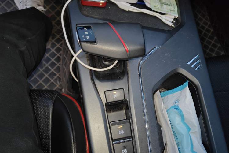 Used CHANGAN X5 PLUS 2024 1.5T DCT Pioneer Edition Gear Lever