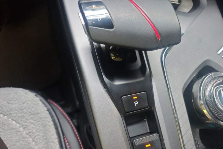Used CHANGAN X5 PLUS 2024 1.5T DCT Pioneer Edition Gear Lever