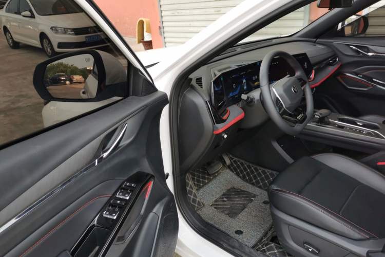Used CHANGAN X5 PLUS 2024 1.5T DCT ZhiZun Version Interior 3