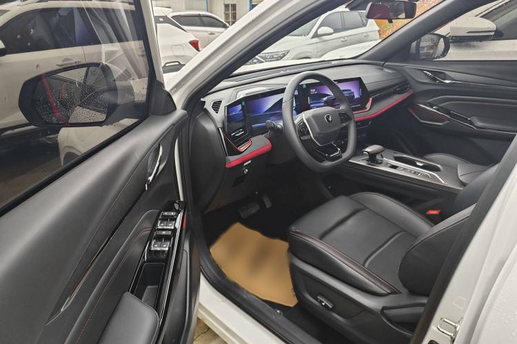 Used CHANGAN X5 PLUS 2024 1.5T DCT ZhiZun Version Interior 4