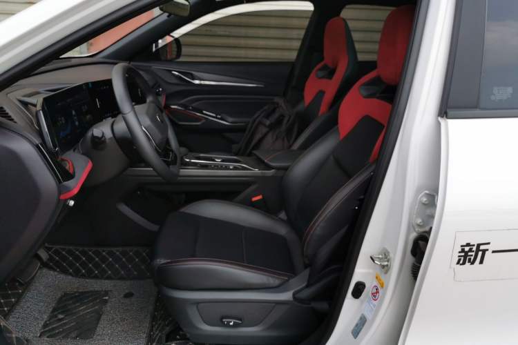 Used CHANGAN X5 PLUS 2024 1.5T DCT ZhiZun Version Left Front Seat