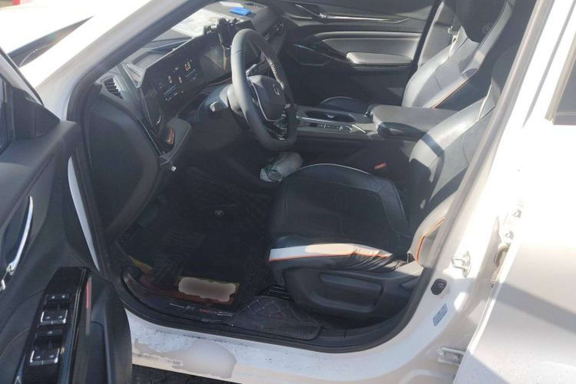 Used CHANGAN X5 PLUS 2024 1.5T DCT Enjoyment Version Left Front Seat