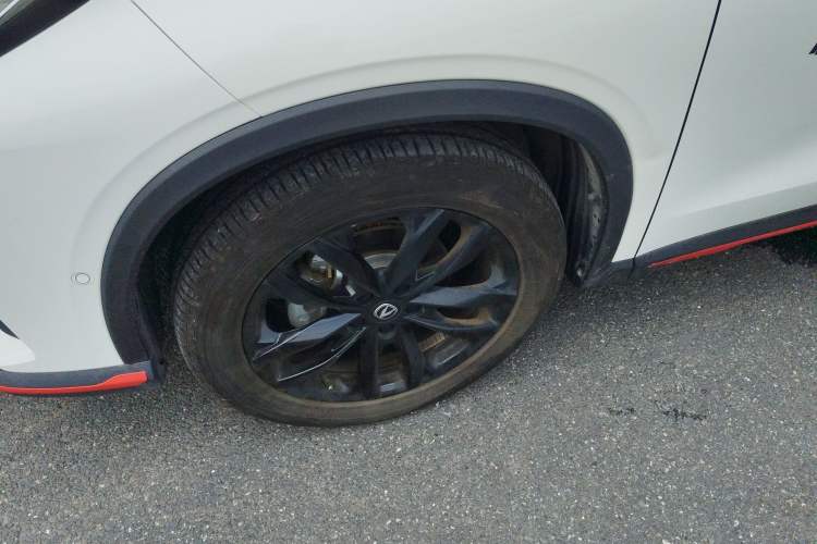 Used CHANGAN X5 PLUS 2024 1.5T DCT ZhiZun Version Left Front Wheel Hub