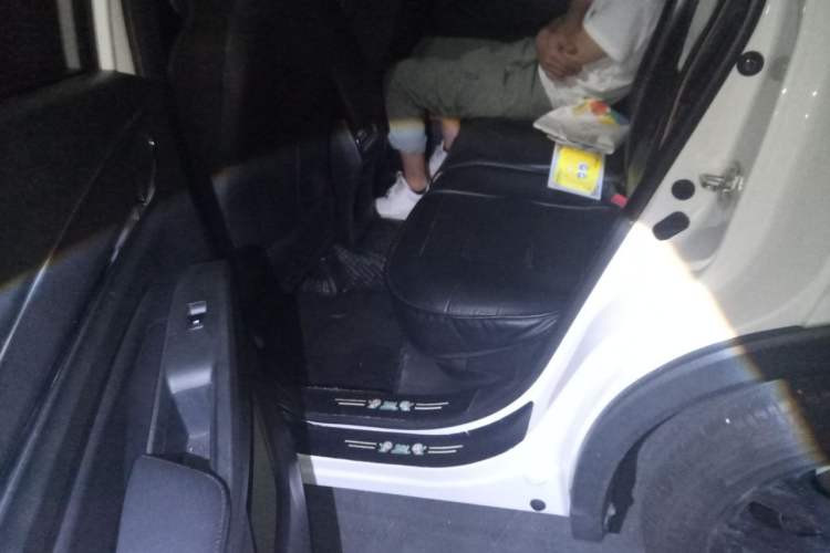 Used CHANGAN X5 PLUS 2024 1.5T DCT Excellence Edition Left Rear Seat