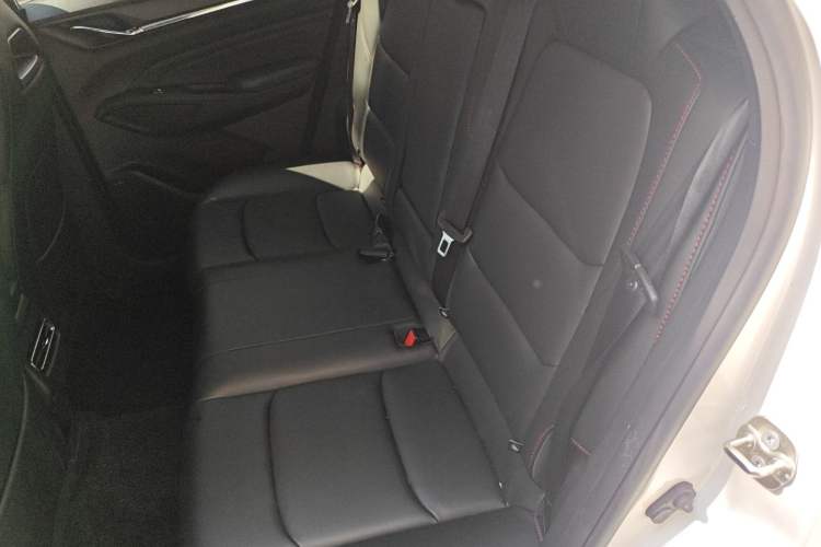 Used CHANGAN X5 PLUS 2024 1.5T DCT Excellence Edition Left Rear Seat
