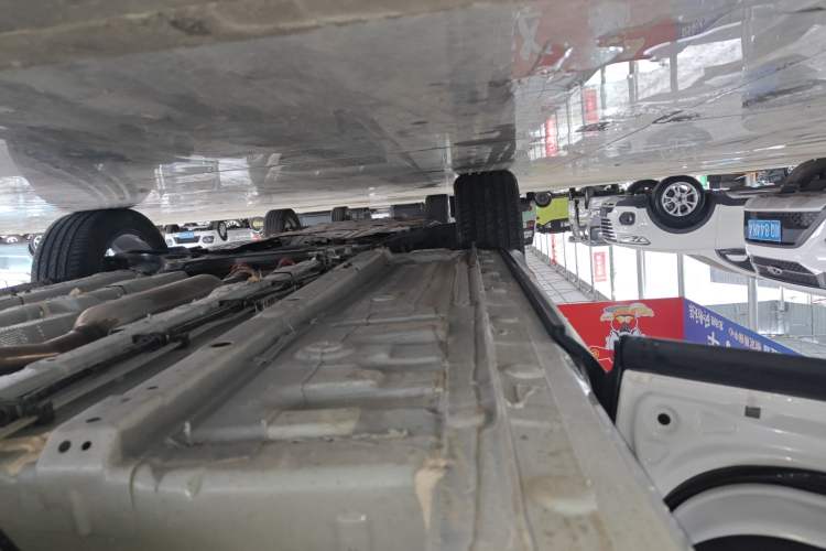 Used CHANGAN X5 PLUS 2024 1.5T DCT Excellence Edition Left Side Sill