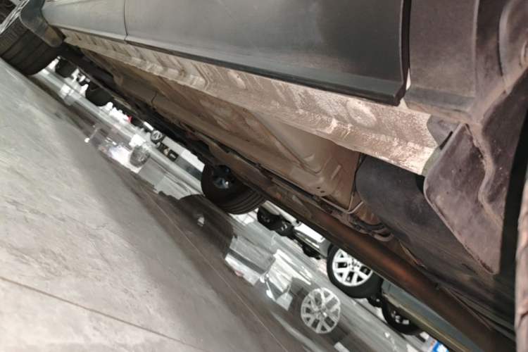 Used CHANGAN X5 PLUS 2024 1.5T DCT Excellence Edition Left Side Sill