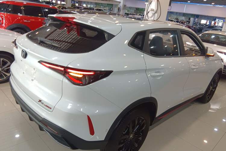Used CHANGAN X5 PLUS 2024 1.5T DCT ZhiZun Version Rear Right 45 Deg