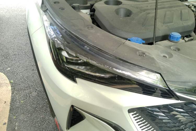 Used CHANGAN X5 PLUS 2024 1.5T DCT Excellence Edition Right Front Headlight