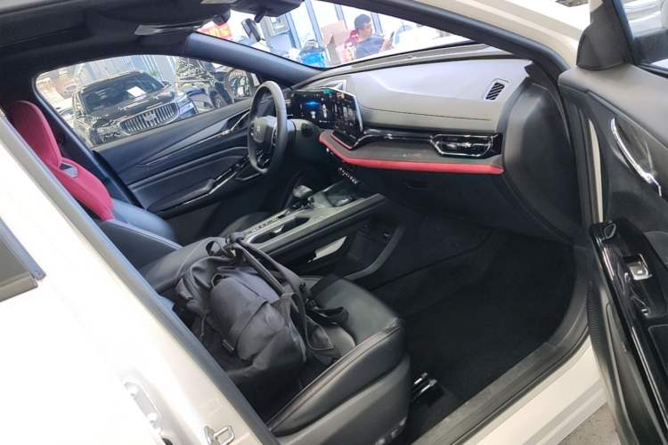 Used CHANGAN X5 PLUS 2024 1.5T DCT ZhiZun Version Right Front Seat