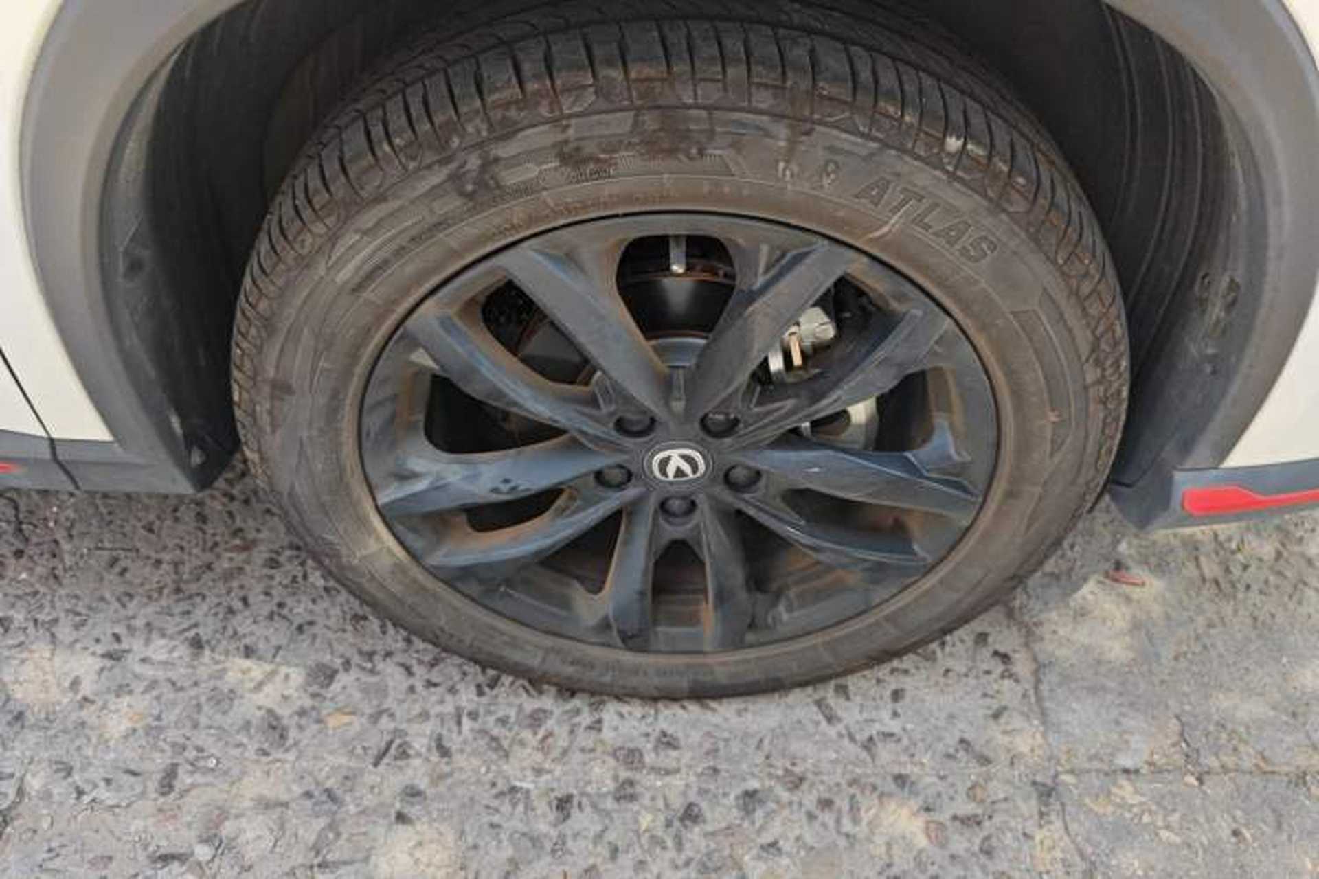 Used CHANGAN X5 PLUS 2024 1.5T DCT Excellence Edition Right Front Wheel Hub