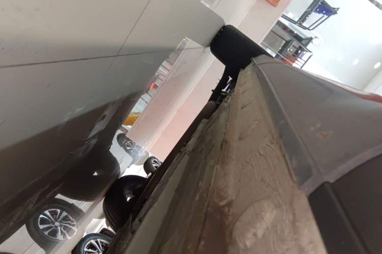 Used CHANGAN X5 PLUS 2024 1.5T DCT ZhiZun Version Right Side Sill